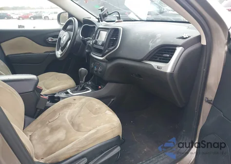 2017 Jeep Cherokee Sport 4X4 from USA, damaged, VIN 1C4PJMAB6HW555742